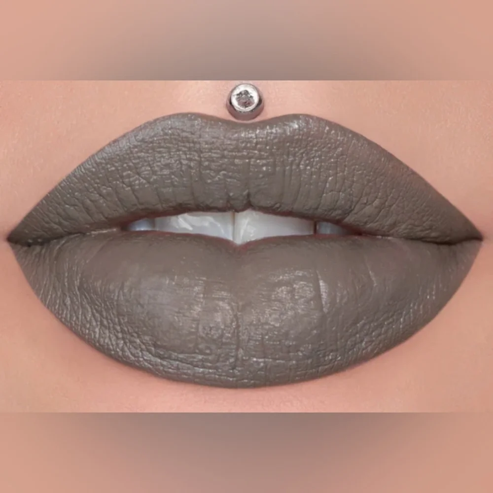 Jeffree Star Velvet Trap Lipstick, Grave Digger, NEW